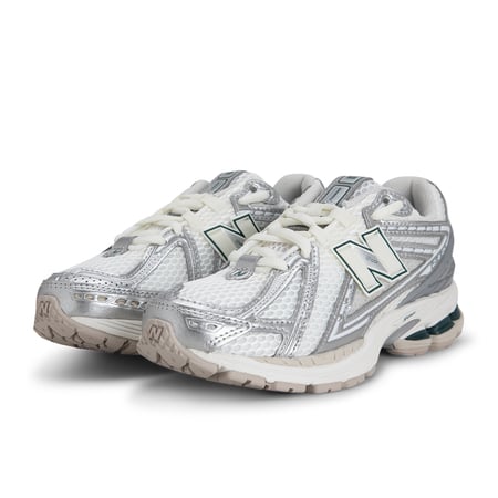 Shop Accelerate Capri by New Balance online in Qatar